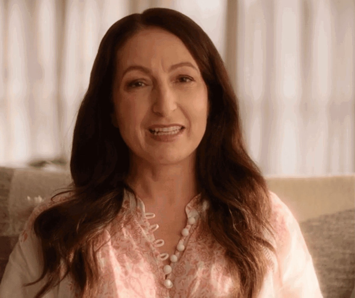 Client testimonial of Barbara who is smiling